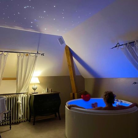 Maison D'Hotes & Spa La Vallee Des Reves Nods Bagian luar foto